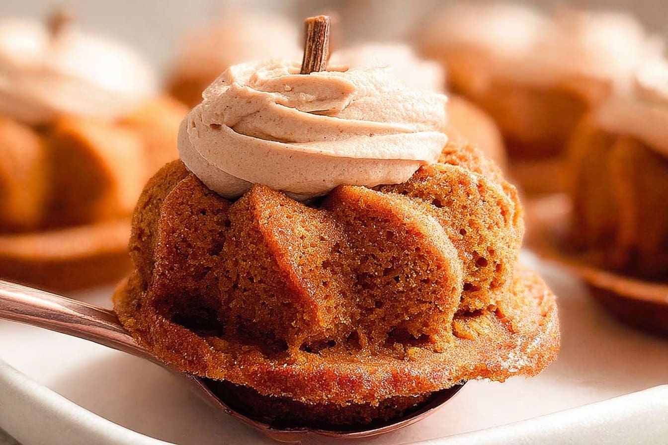 Mini Pumpkin Spice Bundt Cakes Recipe 6 Mini Pumpkin Bundt Cakes