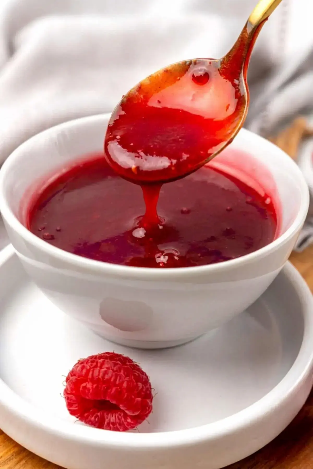 4 Easy Raspberry Sauce Recipes For Every Sweet Tooth 1 4 Easy Raspberry Sauce Recipes, Easy 4 Ingredient Raspberry Sauce