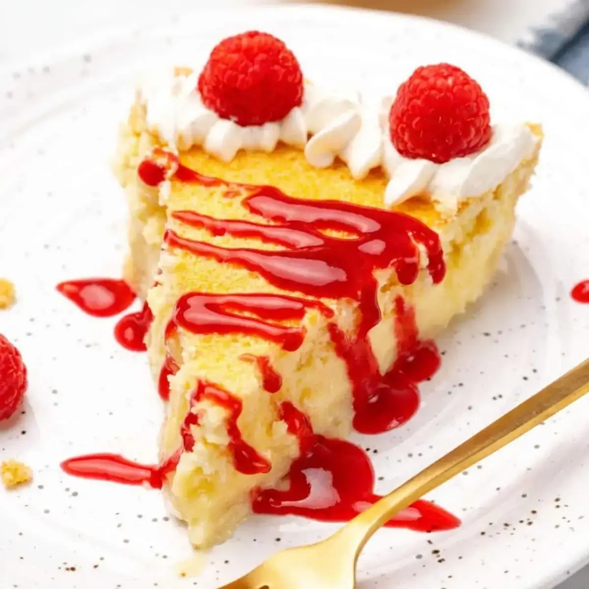 4 Easy Raspberry Sauce Recipes For Every Sweet Tooth 2 4 Easy Raspberry Sauce Recipes, Easy 4 Ingredient Raspberry Sauce