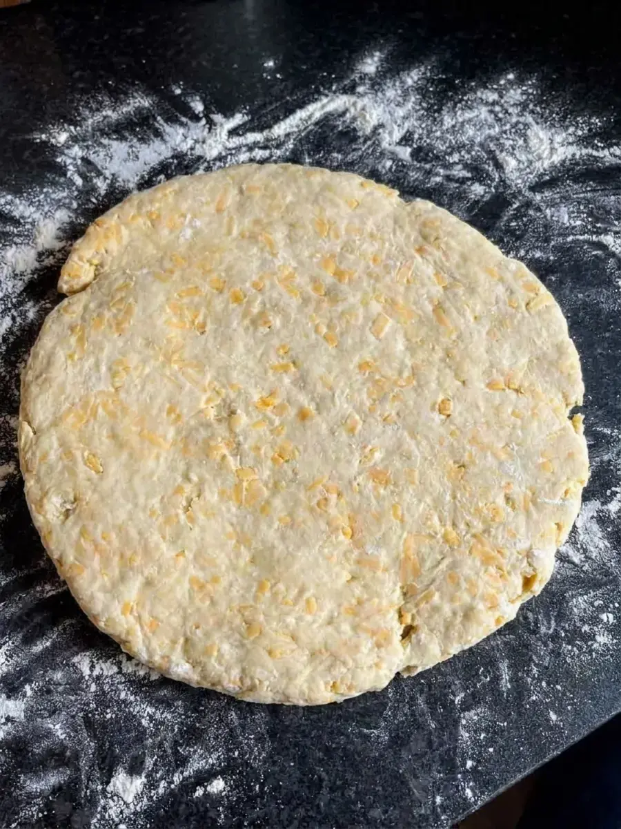 Cheese Scones Recipe: Fluffy Savory Scones With Sharp Cheddar 42 Cheese Scones, Baker'S Tip