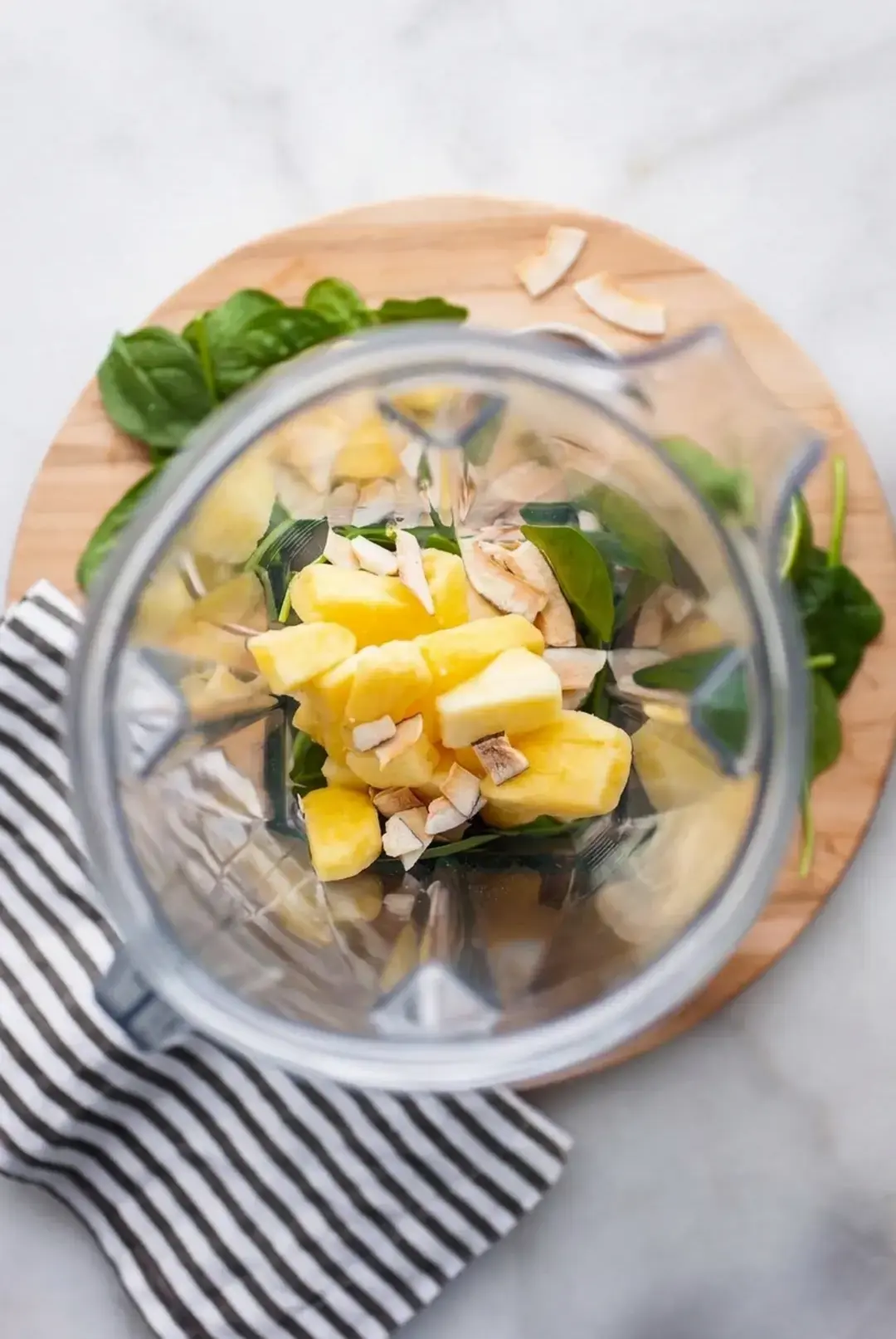 Refreshing Pineapple Weight Loss Smoothie, How To Make The Pineapple Weight Loss Smoothie, Step By Step