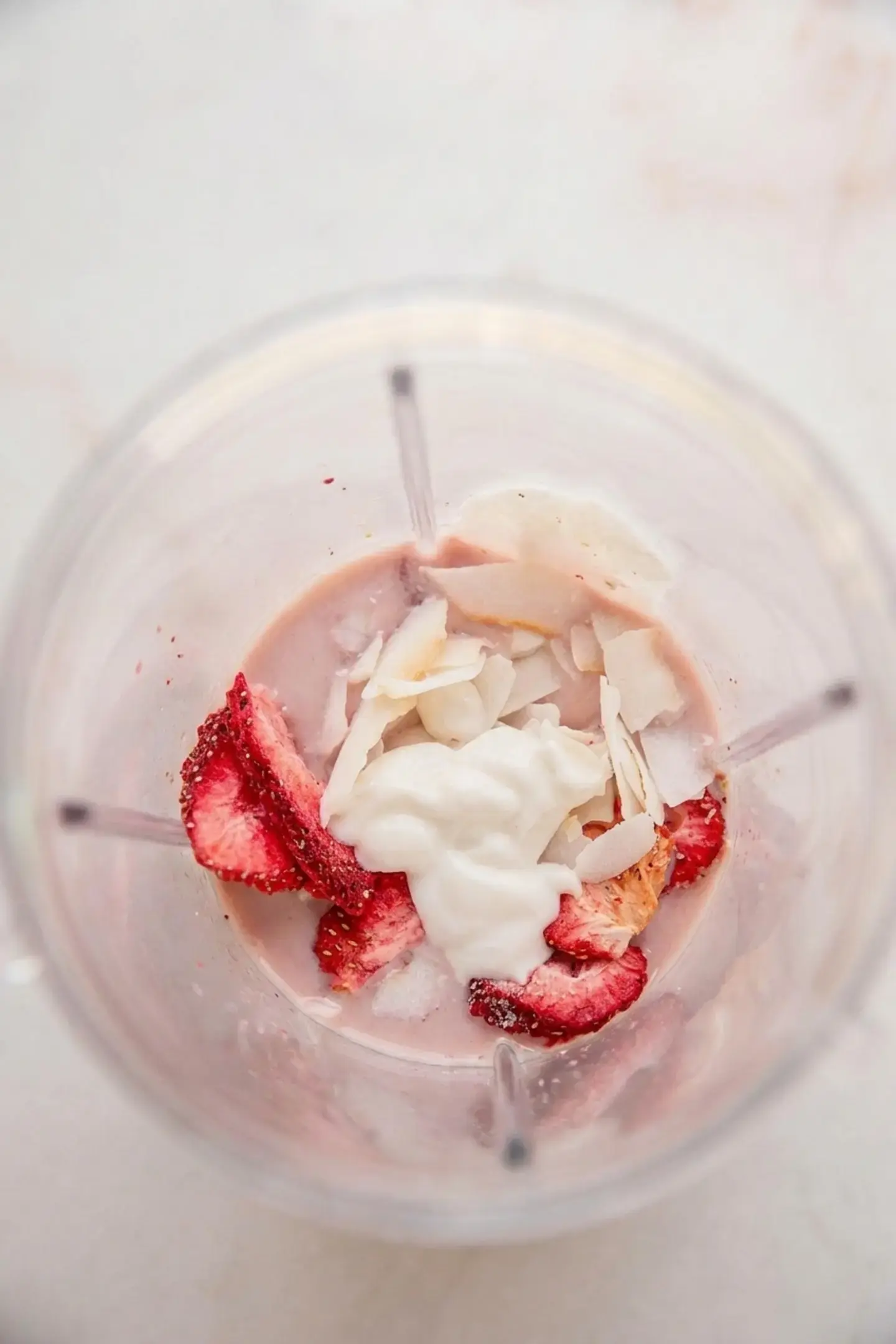 Strawberry Crumble Chia Pudding, How To Make Strawberry Crumble Chia Pudding