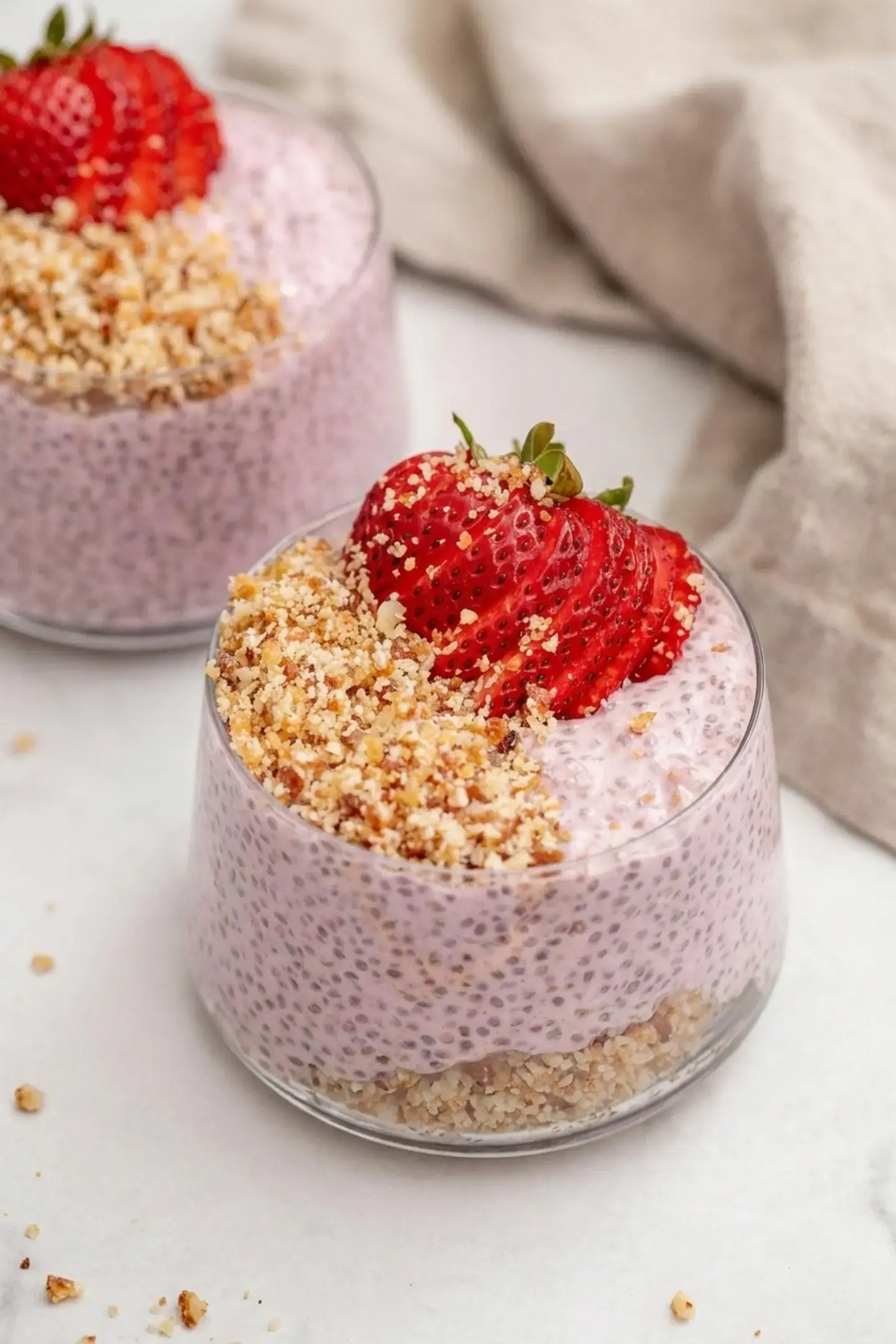 Strawberry Crumble Chia Pudding, How To Serve