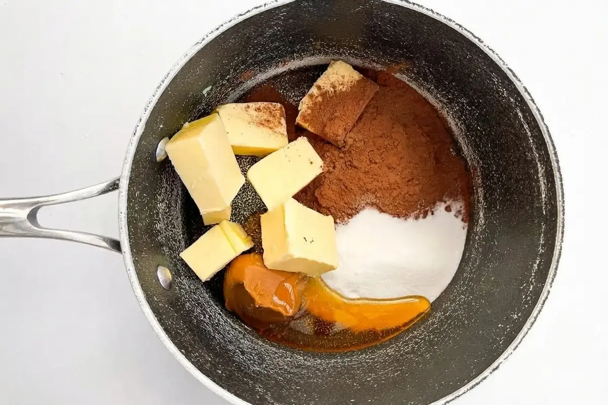 Biscoff Tiffin Recipe, How To Make Biscoff Tiffin, Step By Step Method