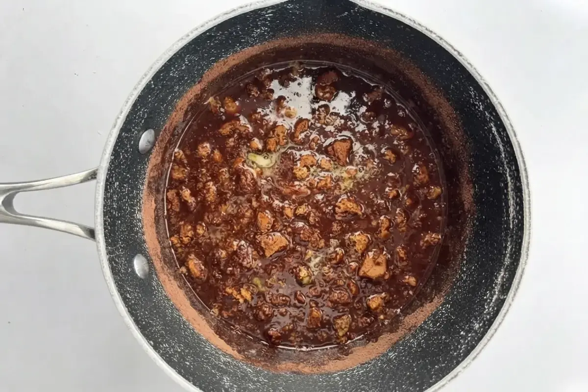 Biscoff Tiffin Recipe, How To Make Biscoff Tiffin, Step By Step Method