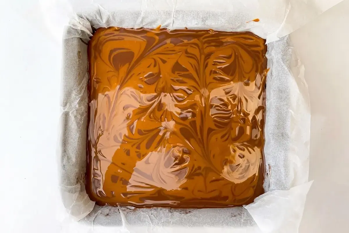 Biscoff Tiffin Recipe, How To Make Biscoff Tiffin, Step By Step Method