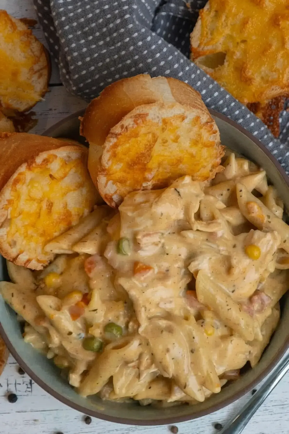 Crock Pot Chicken Pot Pie Pasta, Serving Suggestions