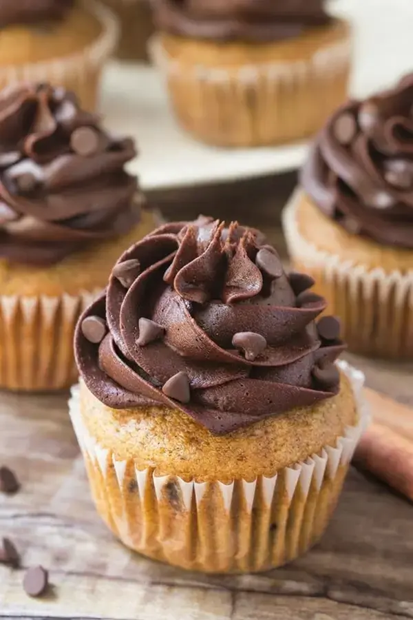 Pumpkin Chocolate Chip Cupcakes